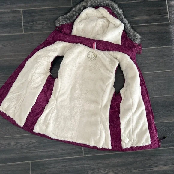 Vest - Picture 2 of 2